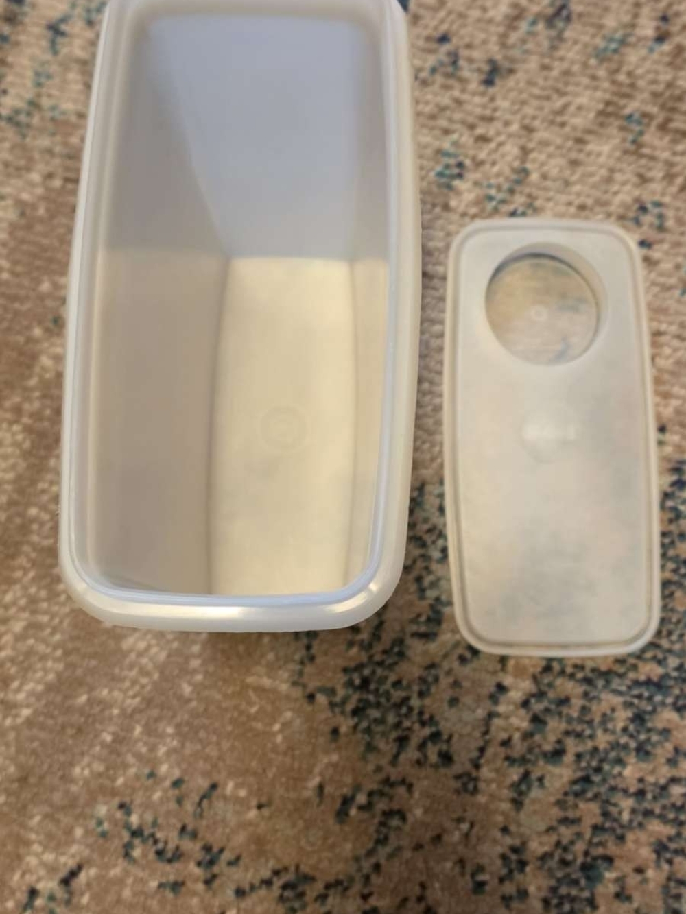 Tupperware White Silicone Storage Case with Snap Lid